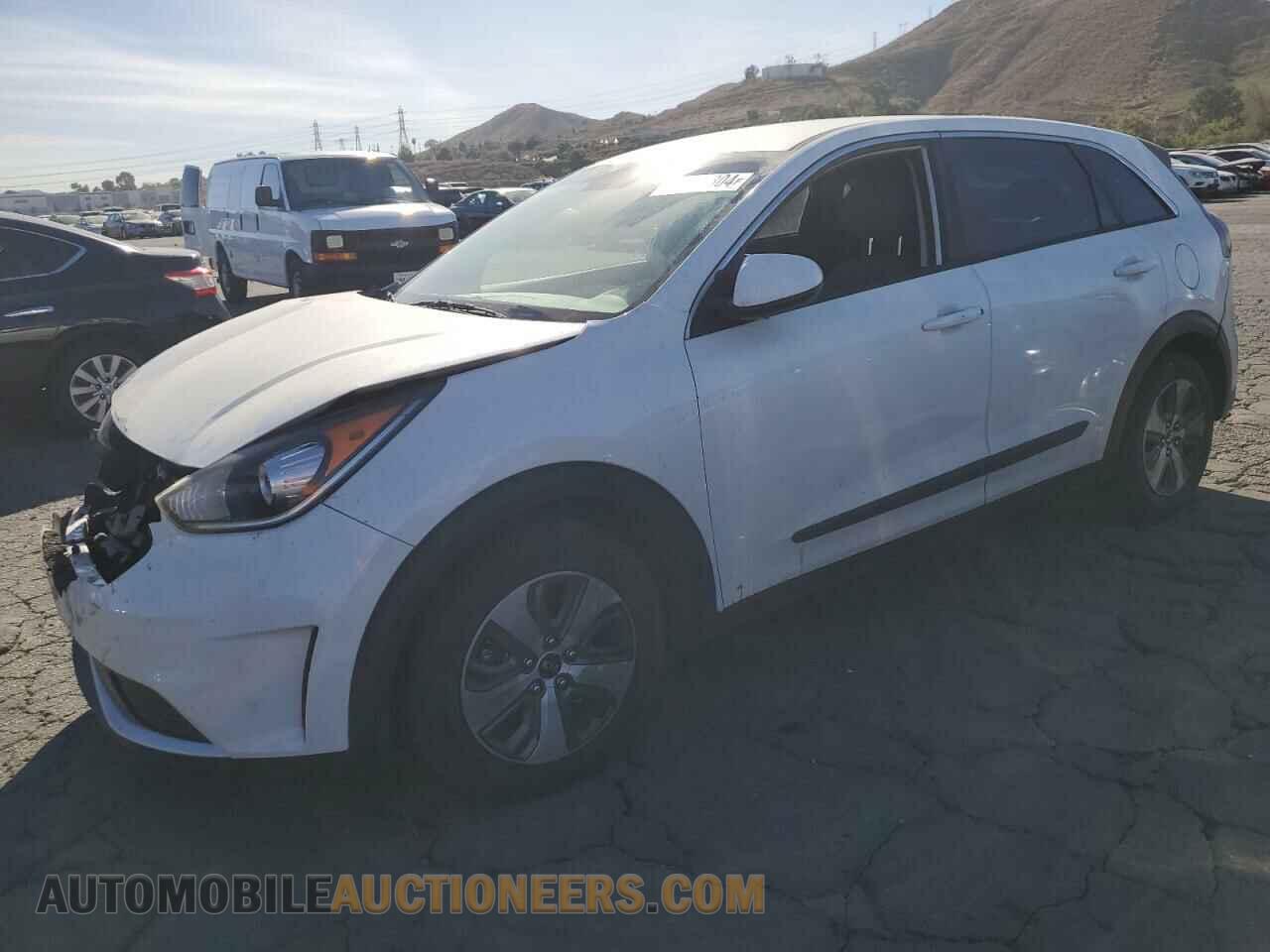 KNDCB3LC4J5203556 KIA NIRO 2018