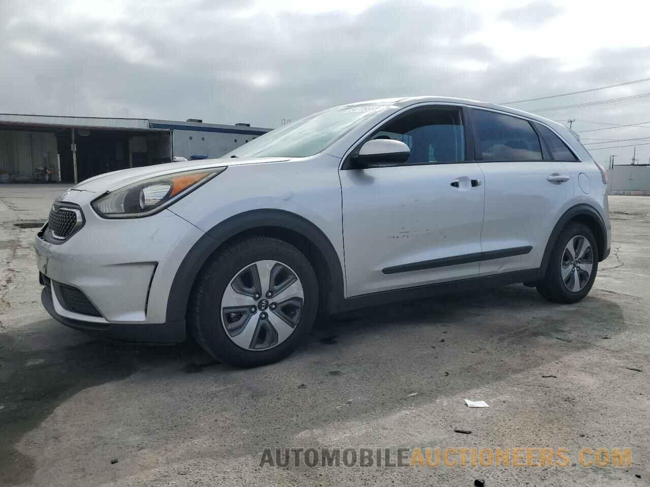 KNDCB3LC6J5126902 KIA NIRO 2018