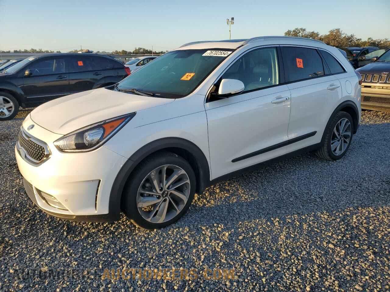 KNDCE3LC8H5043473 KIA NIRO 2017