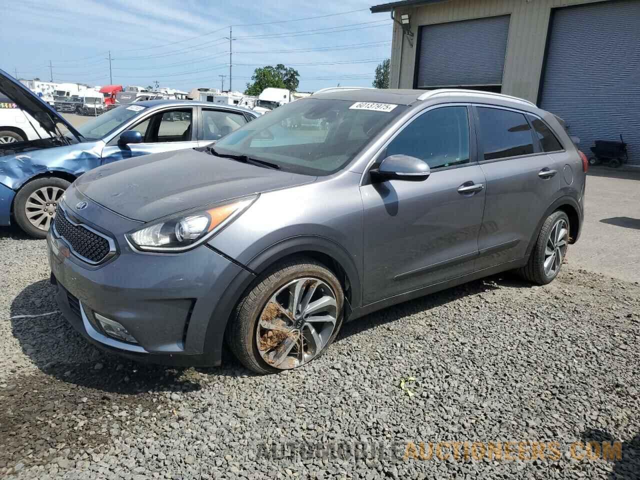 KNDCE3LC8J5132692 KIA NIRO 2018