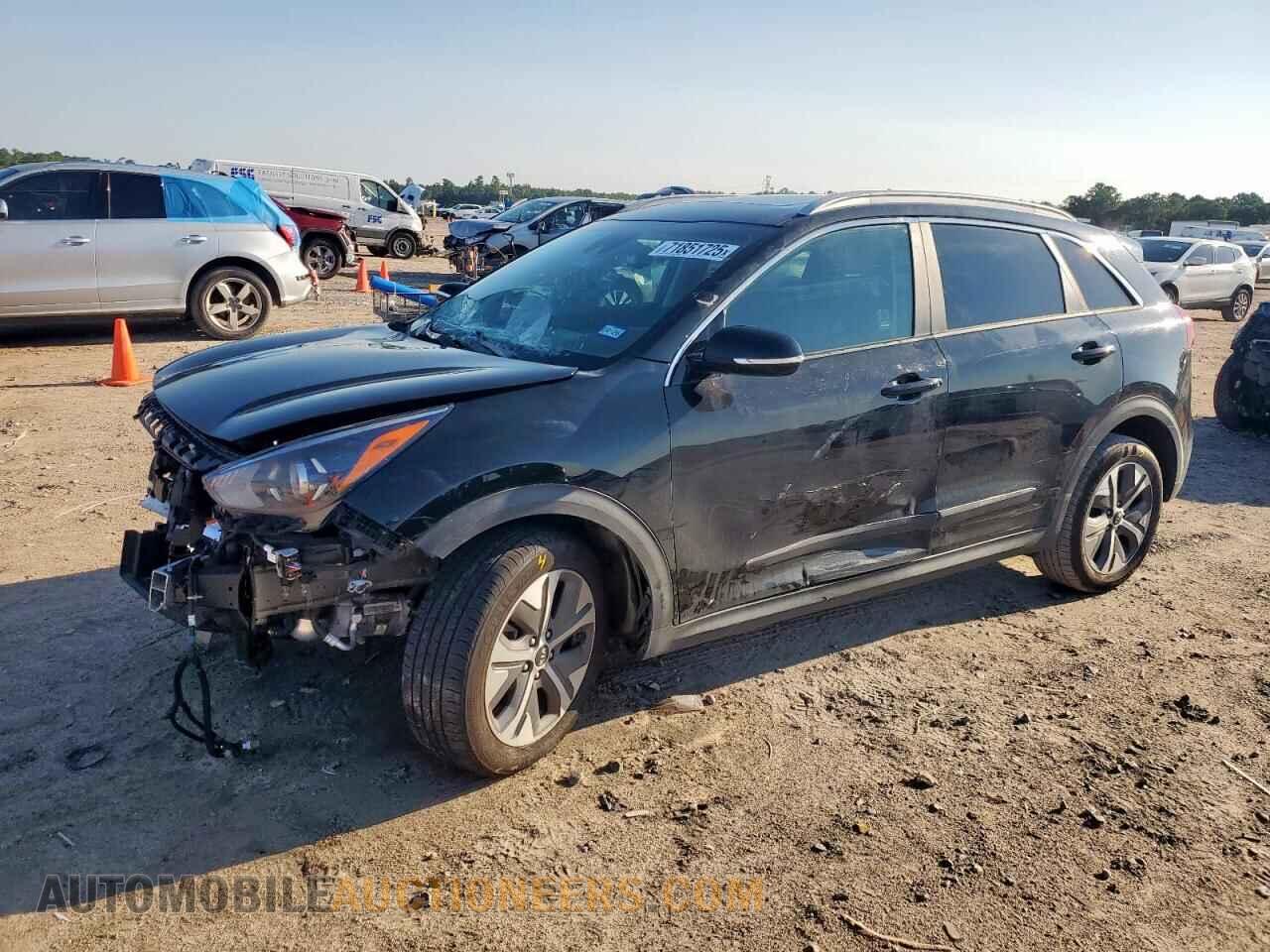 KNDCE3LG5L5073736 KIA NIRO 2020