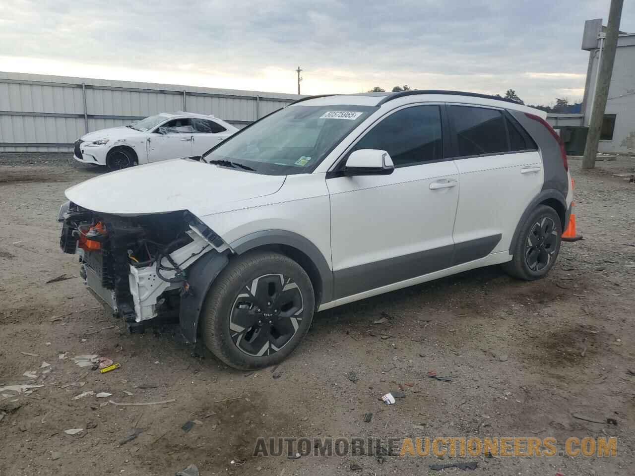KNDCT3L1XP5014270 KIA NIRO WAVE 2023