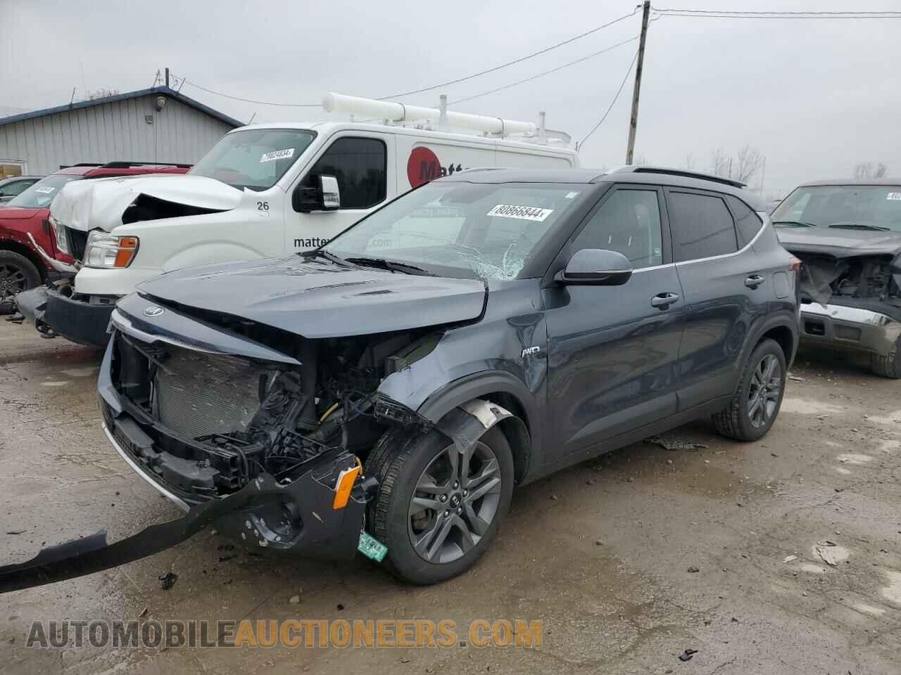 KNDEUCAA3M7043473 KIA SELTOS 2021