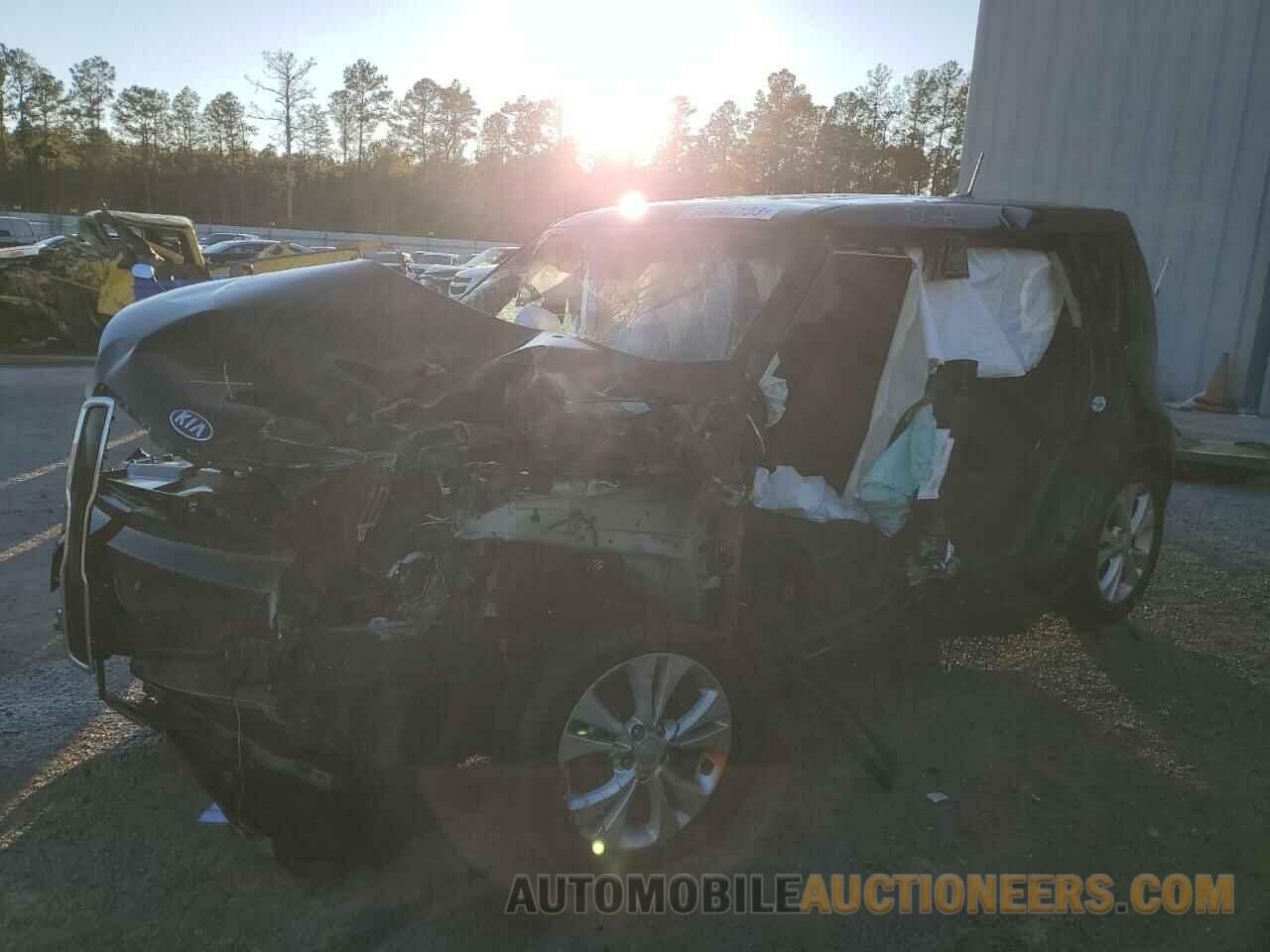 KNDJP3A50F7185467 KIA SOUL 2015