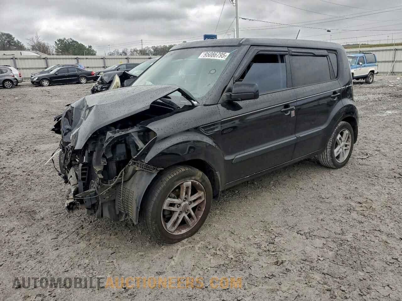 KNDJT2A29B7233473 KIA SOUL 2011