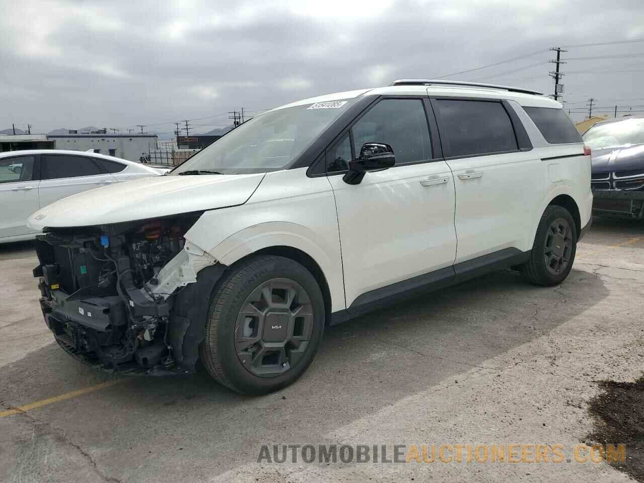 KNDNC5KA6S6038137 KIA CARNIVAL E 2025