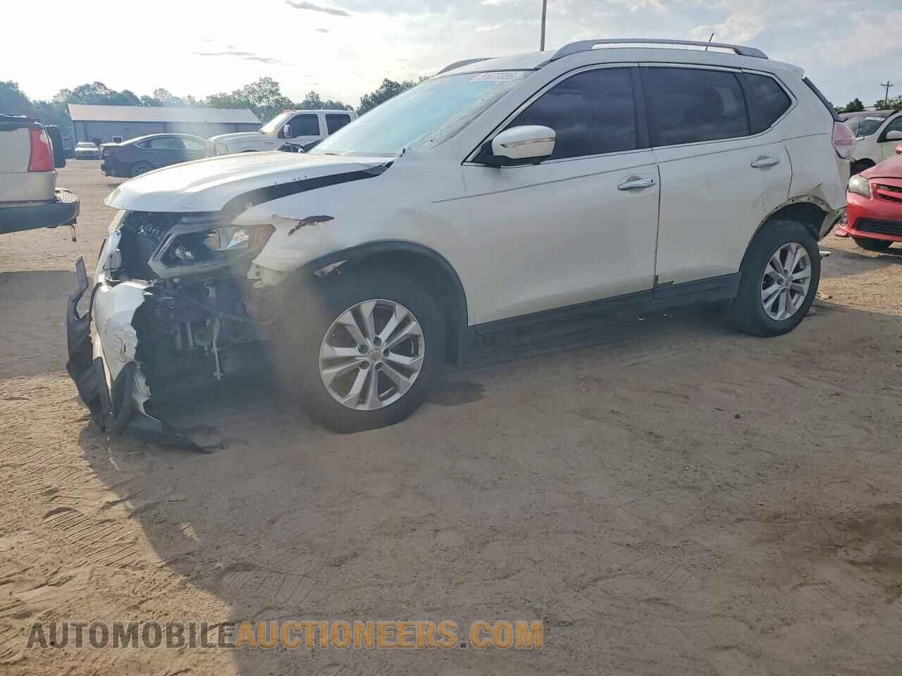 KNMAT2MT0FP526205 NISSAN ROGUE 2015