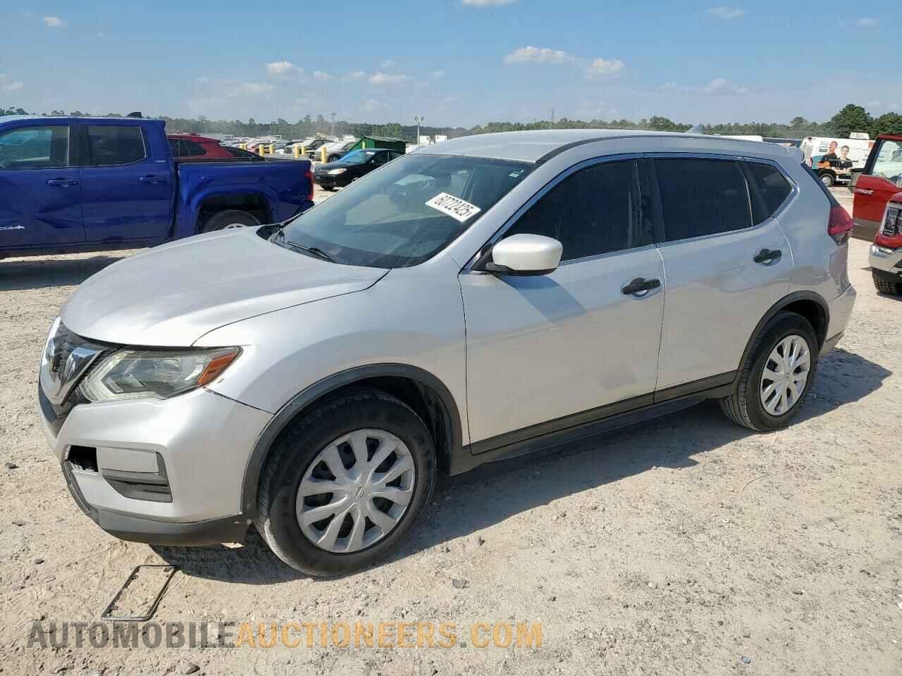 KNMAT2MT0HP532721 NISSAN ROGUE 2017