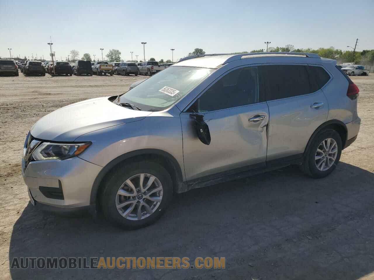 KNMAT2MT0HP573690 NISSAN ROGUE 2017