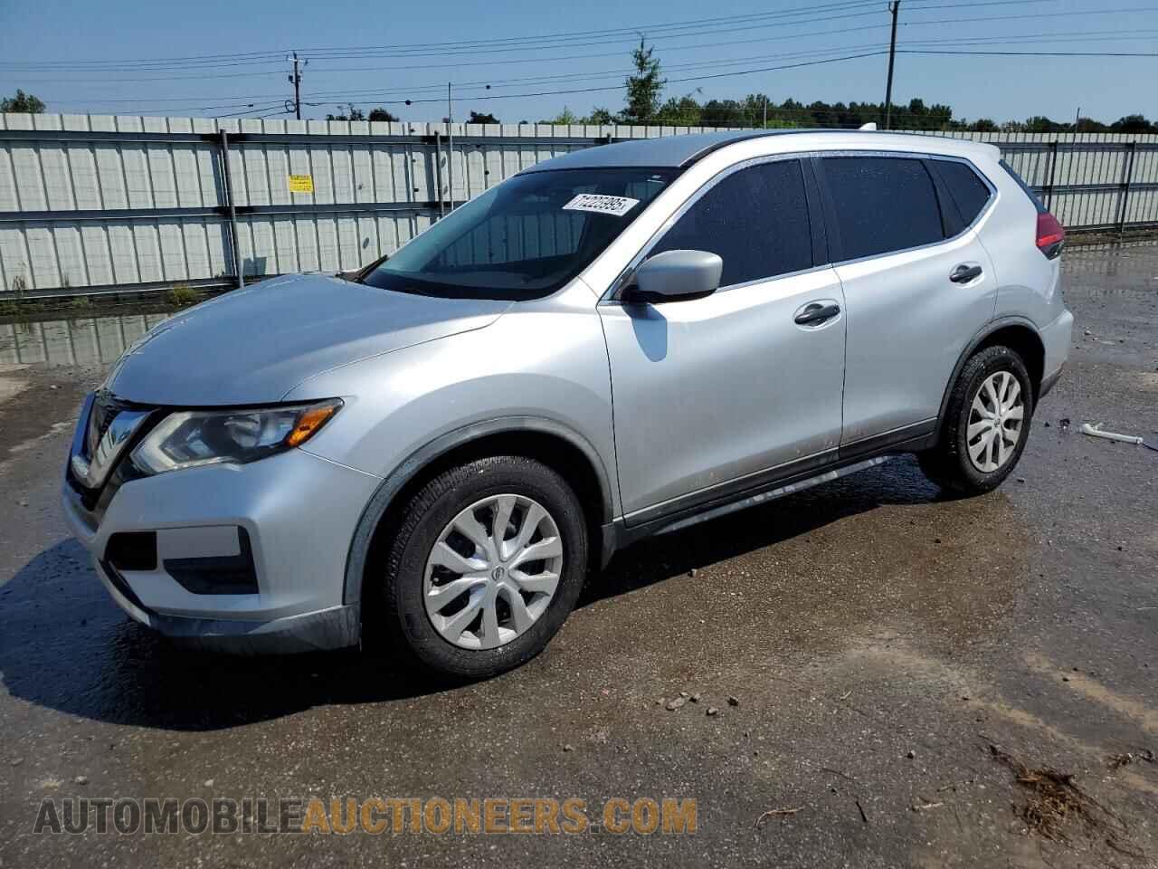 KNMAT2MT0HP582941 NISSAN ROGUE 2017