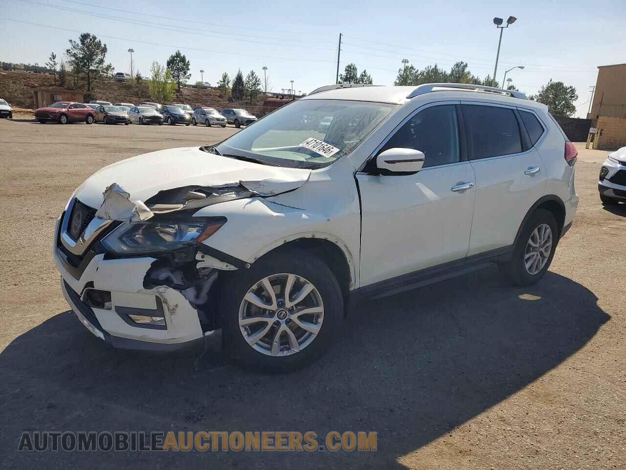 KNMAT2MT0HP596161 NISSAN ROGUE 2017