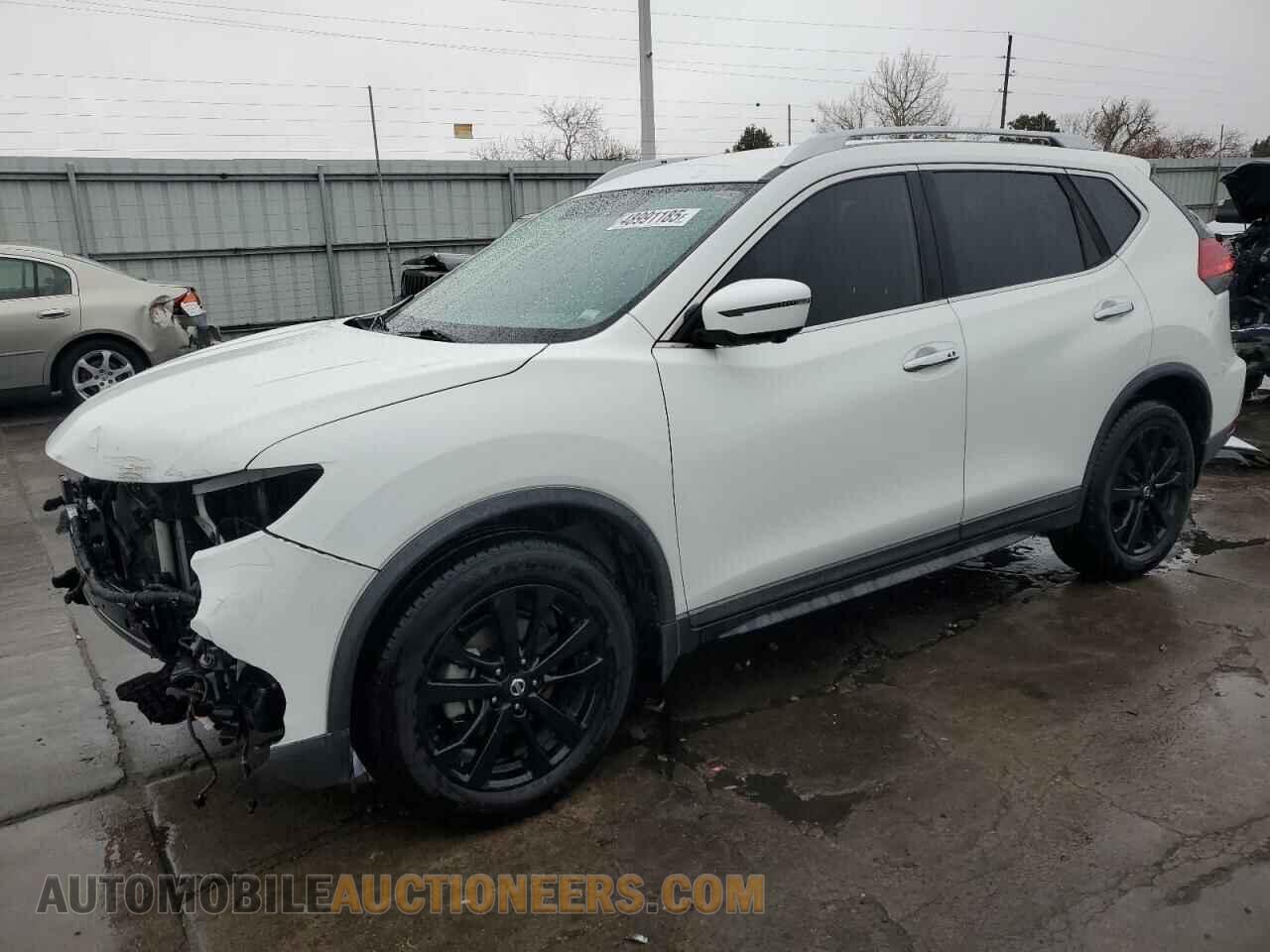 KNMAT2MT1HP593446 NISSAN ROGUE 2017