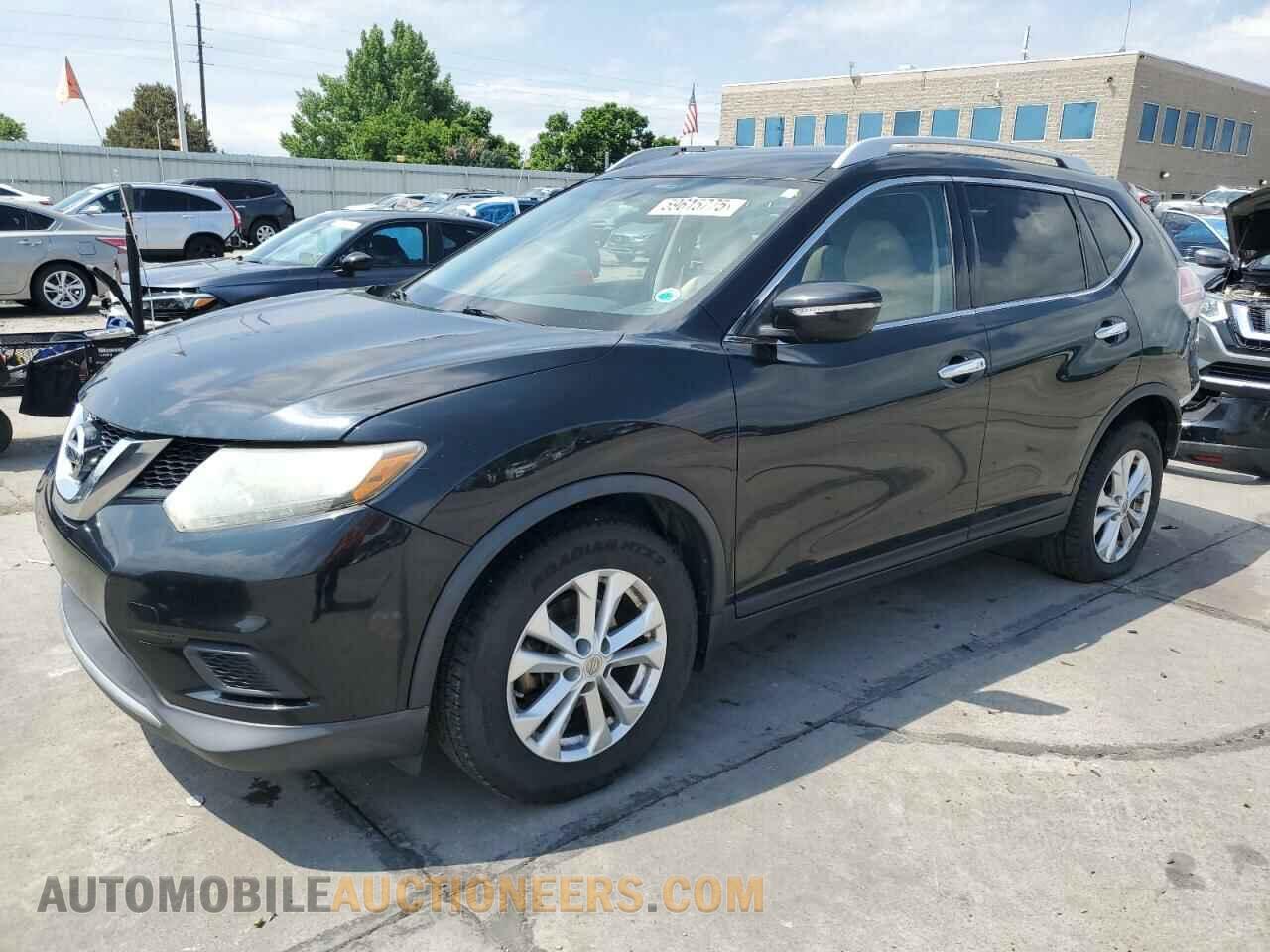 KNMAT2MT2FP562672 NISSAN ROGUE 2015