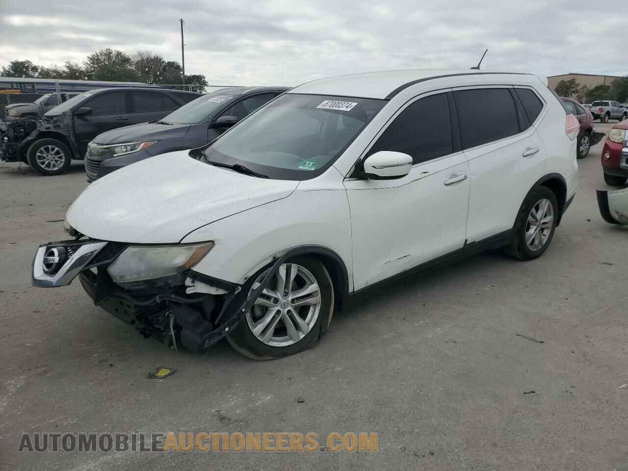 KNMAT2MT2FP573137 NISSAN ROGUE 2015