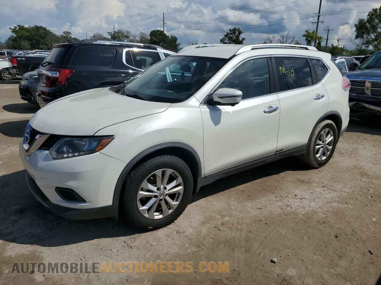 KNMAT2MT2GP687933 NISSAN ROGUE 2016