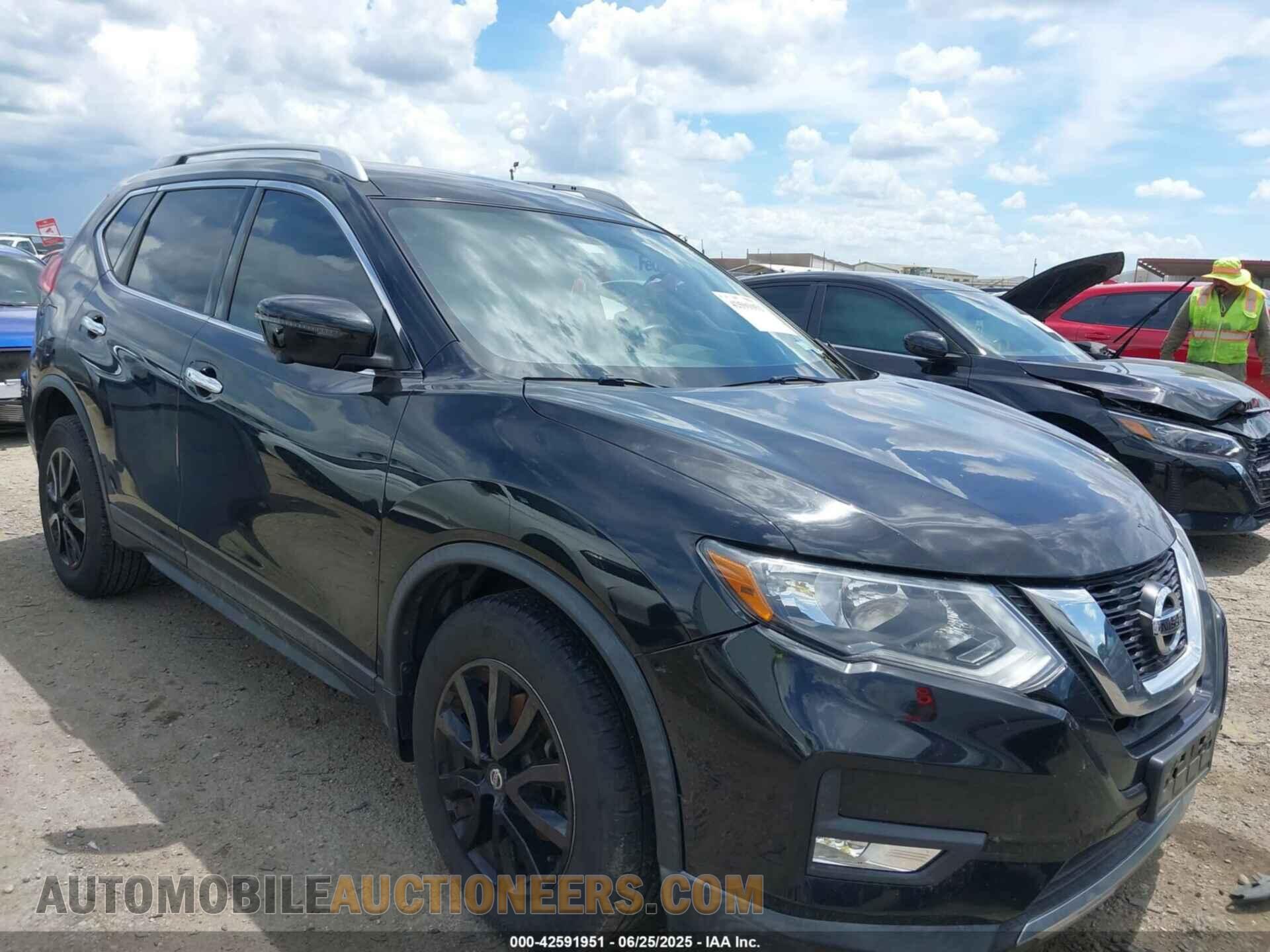 KNMAT2MT2HP553733 NISSAN ROGUE 2017