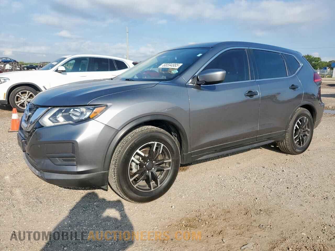KNMAT2MT2HP569110 NISSAN ROGUE 2017