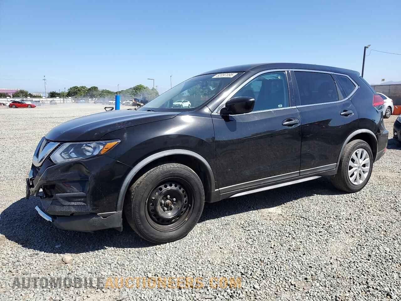 KNMAT2MT2HP608102 NISSAN ROGUE 2017