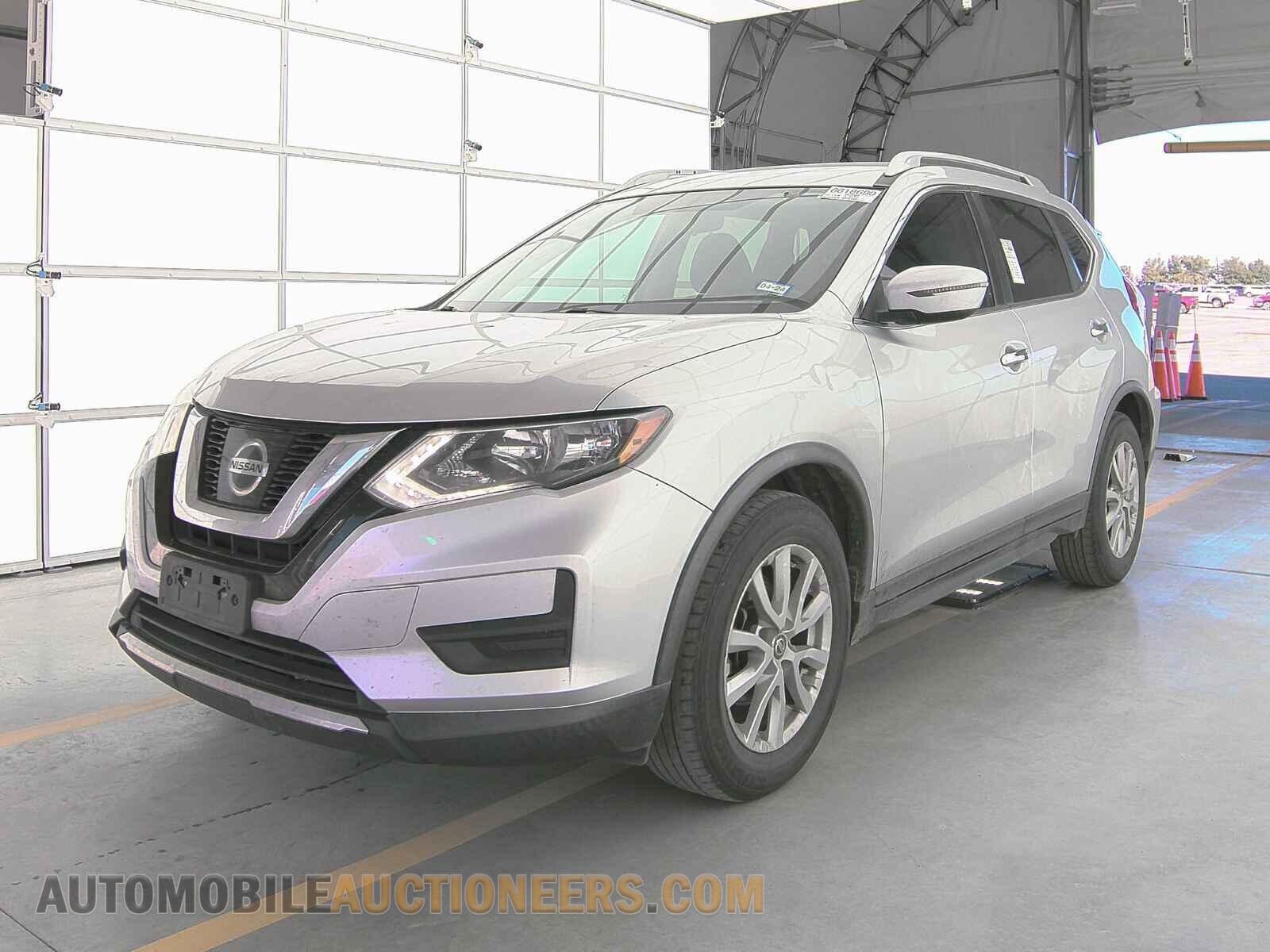 KNMAT2MT2HP612151 Nissan Rogue 2017