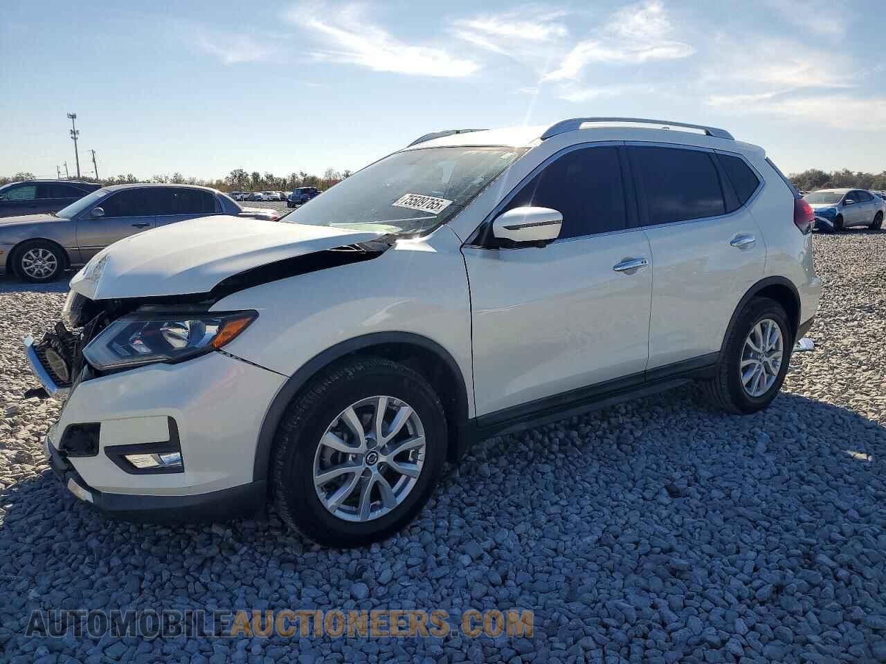 KNMAT2MT2JP577407 NISSAN ROGUE 2018