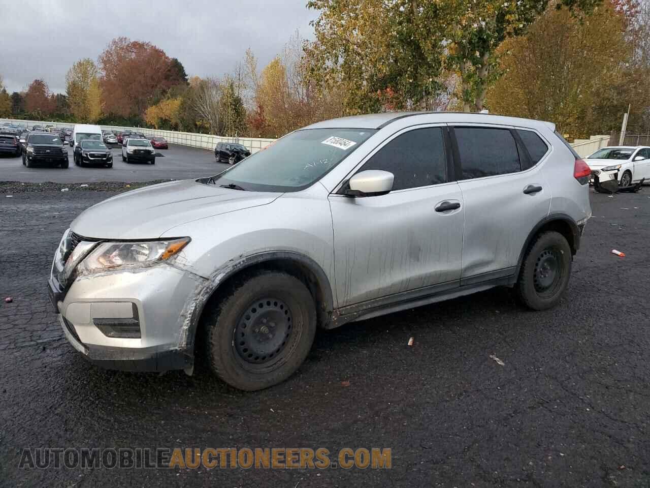 KNMAT2MT3HP516979 NISSAN ROGUE 2017