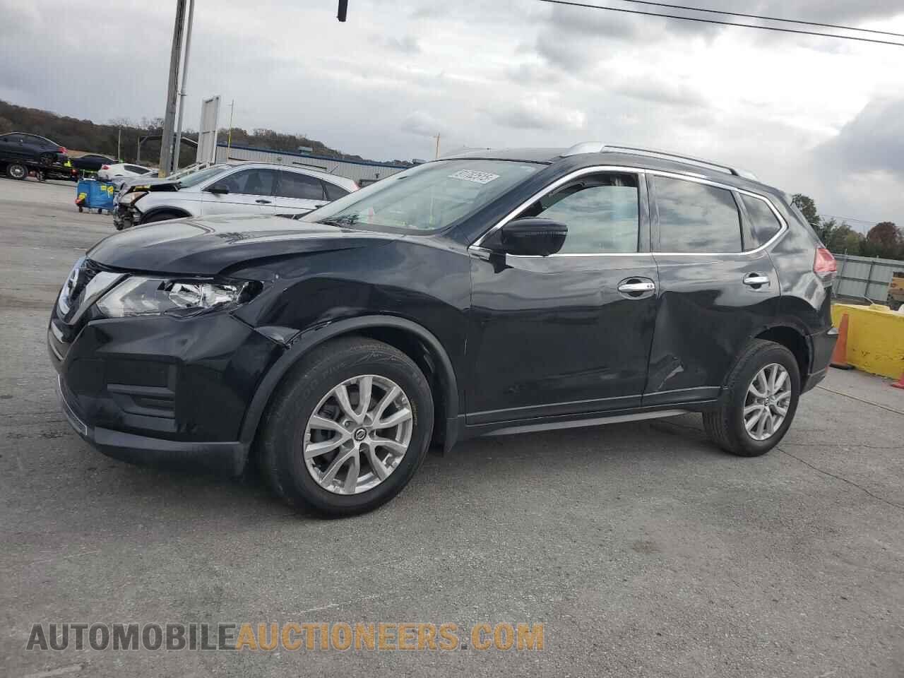 KNMAT2MT3HP525021 NISSAN ROGUE 2017