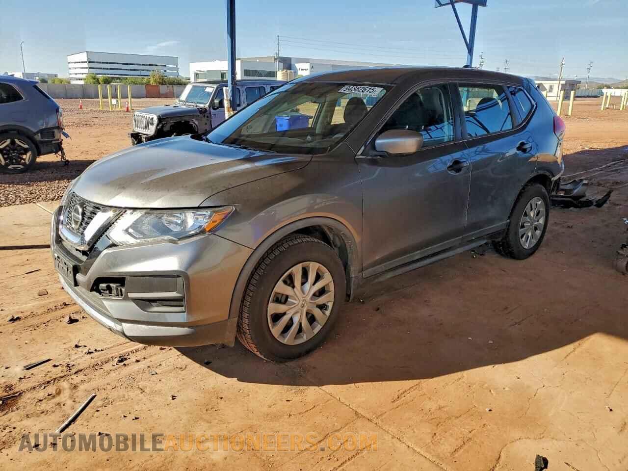 KNMAT2MT3JP604355 NISSAN ROGUE 2018