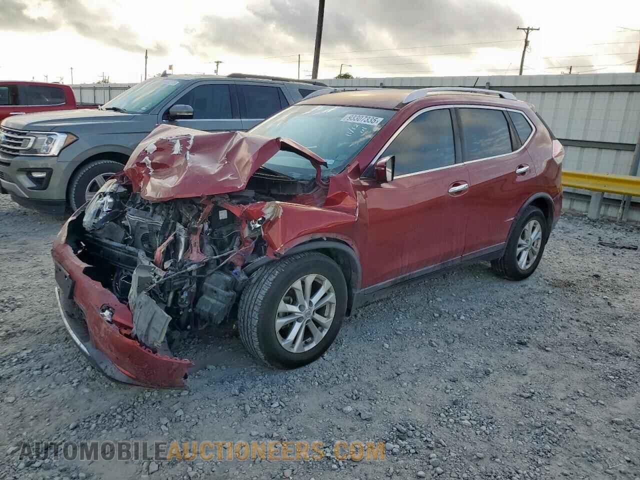 KNMAT2MT4GP704280 NISSAN ROGUE 2016