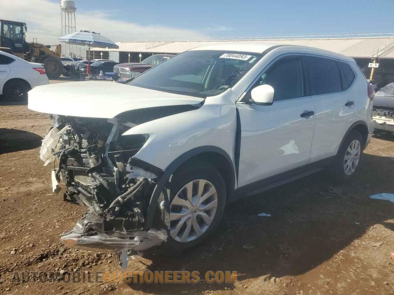 KNMAT2MT4JP621827 NISSAN ROGUE 2018