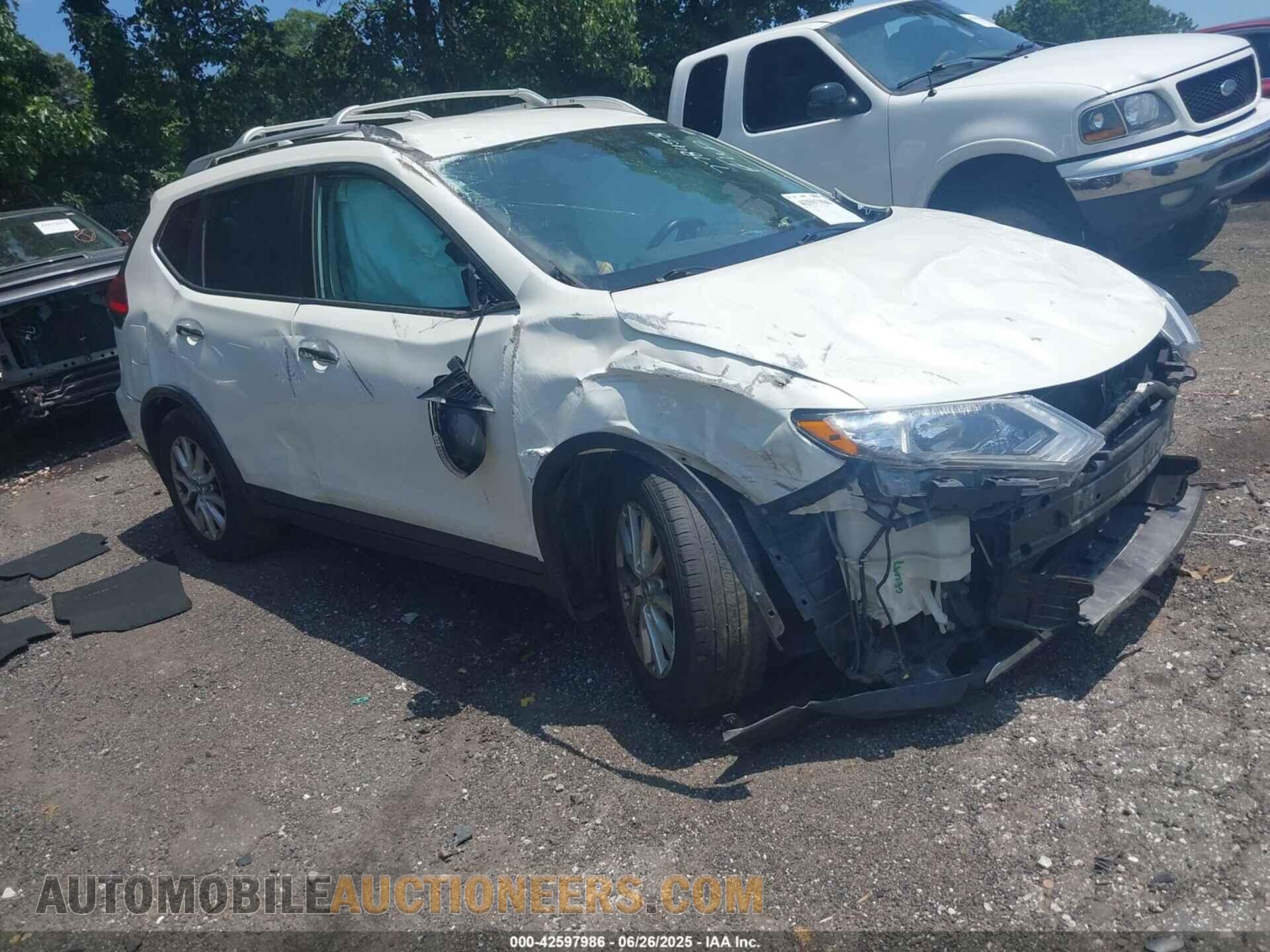 KNMAT2MT5HP528115 NISSAN ROGUE 2017