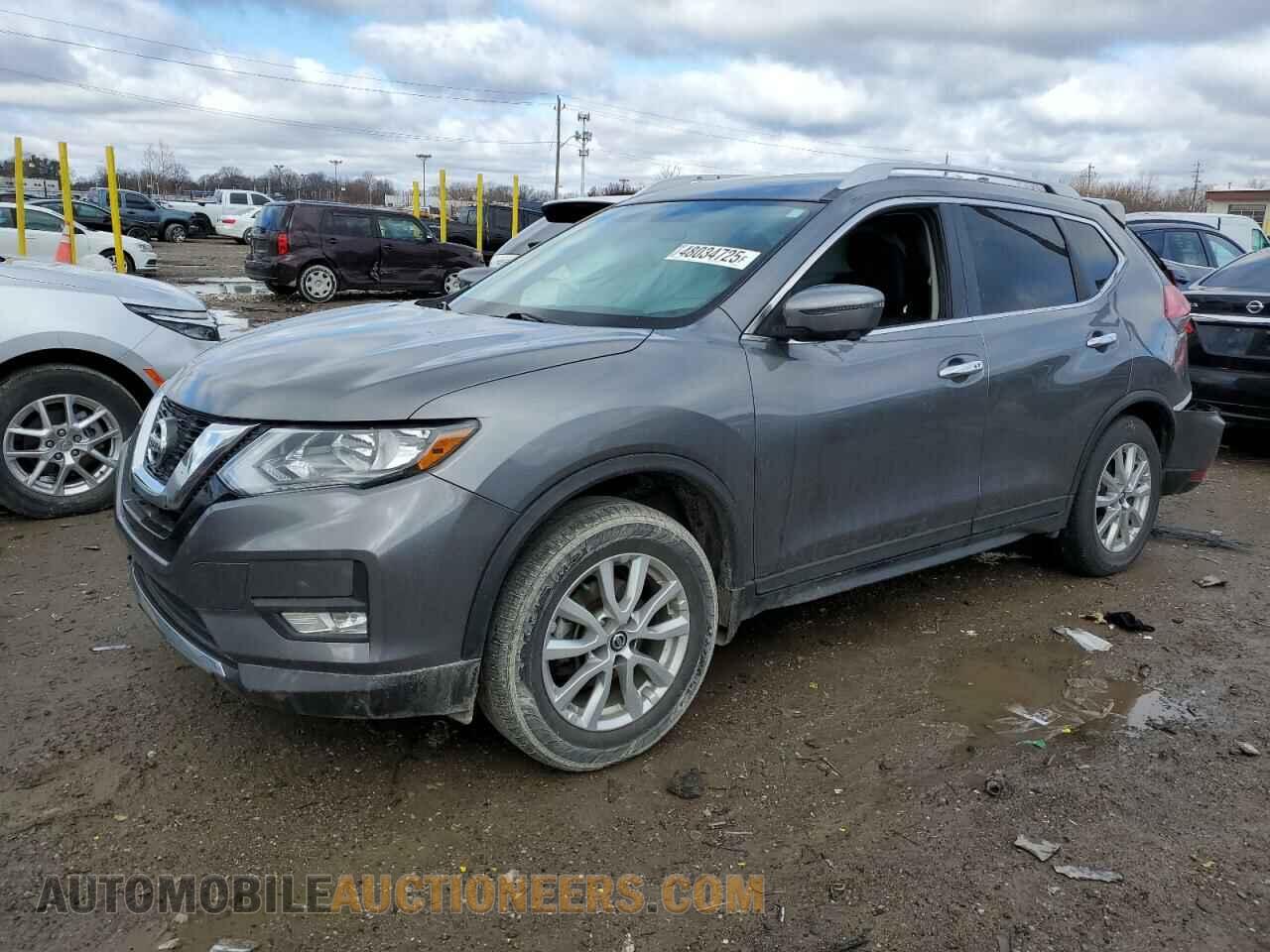 KNMAT2MT5HP565858 NISSAN ROGUE 2017