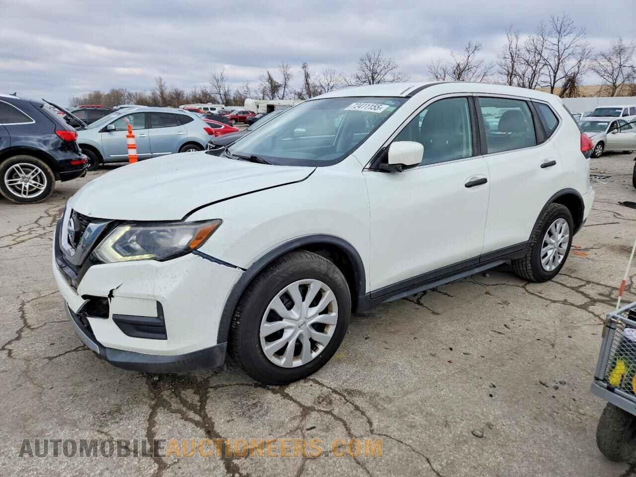 KNMAT2MT7HP507170 NISSAN ROGUE 2017