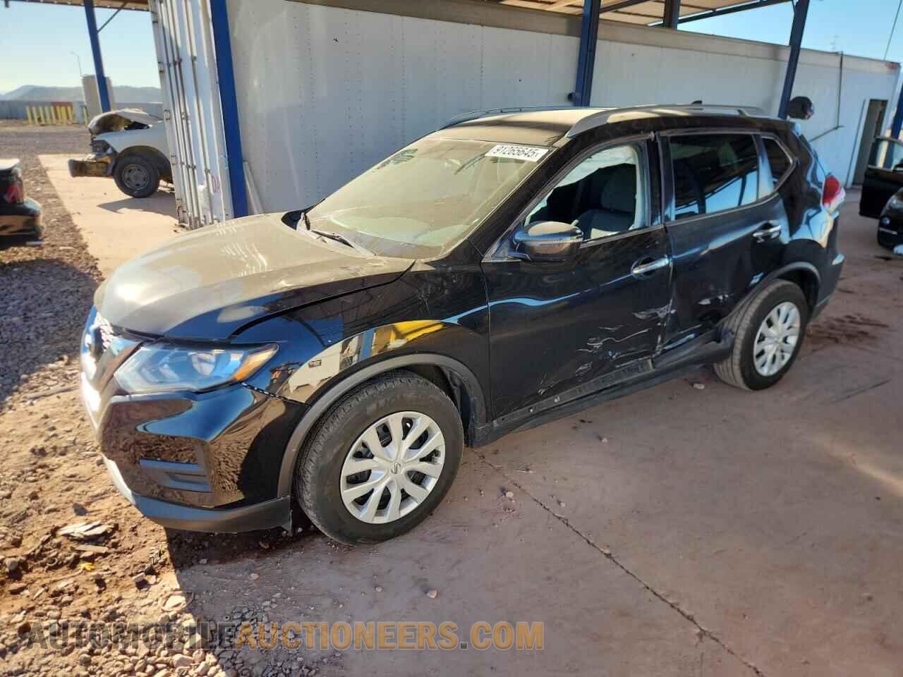 KNMAT2MT7HP513745 NISSAN ROGUE 2017