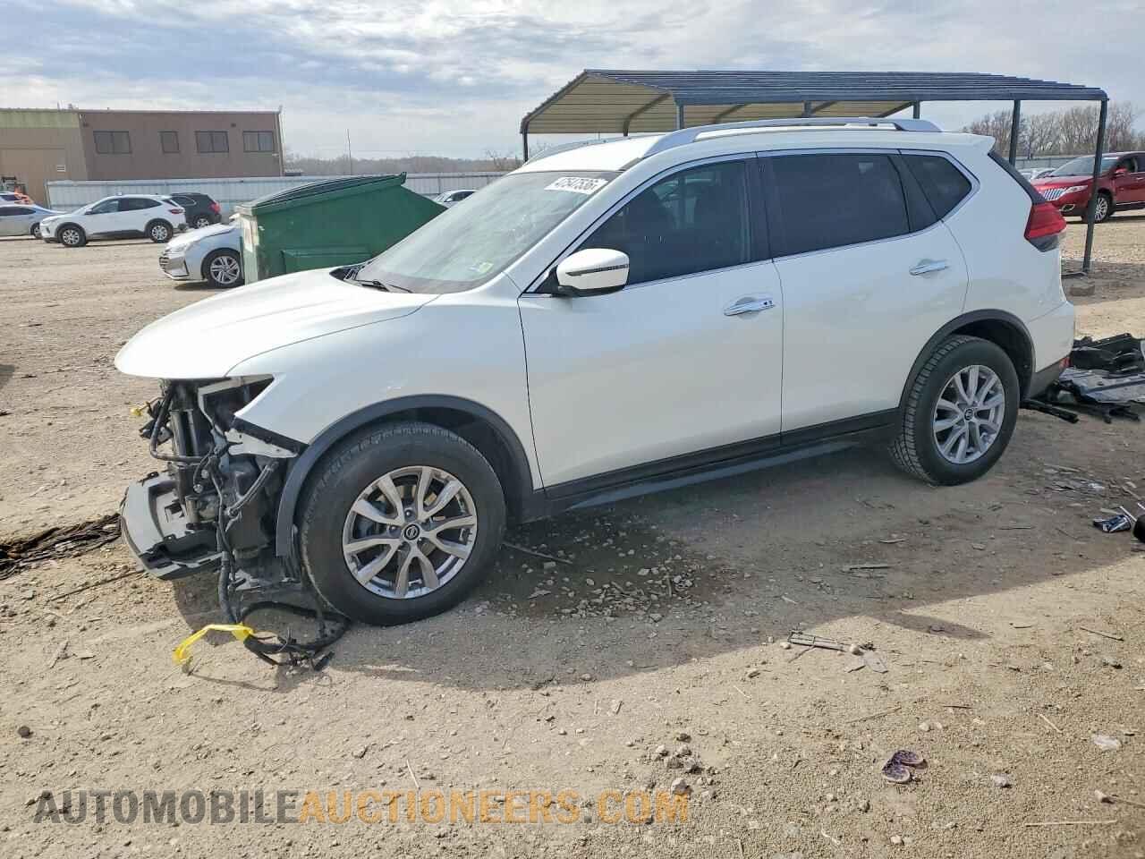 KNMAT2MT7HP514149 NISSAN ROGUE 2017