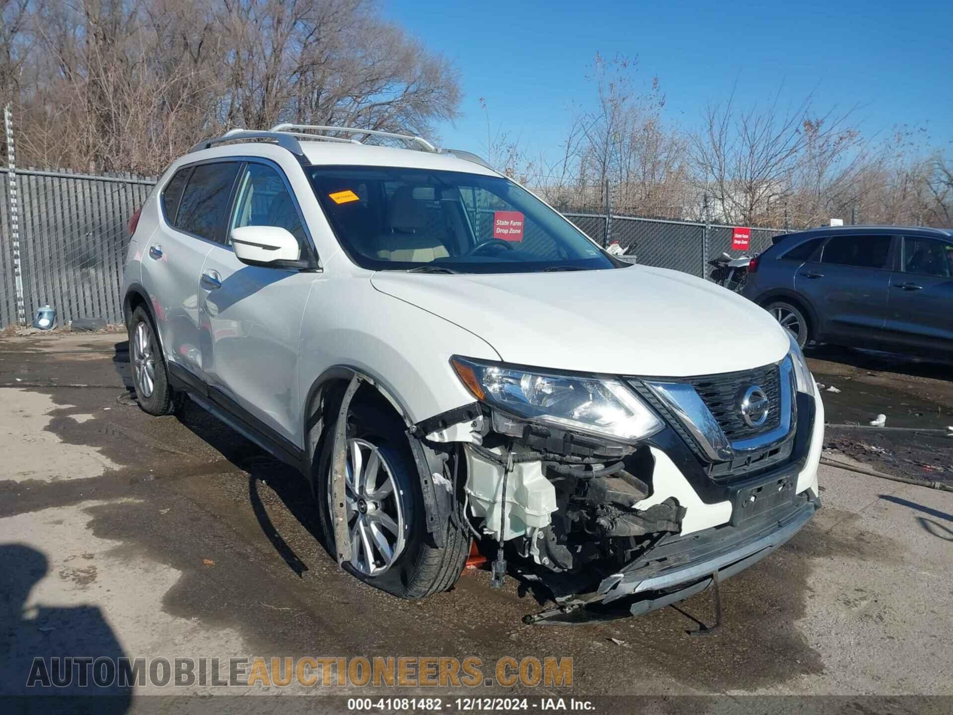 KNMAT2MT7HP523918 NISSAN ROGUE 2017