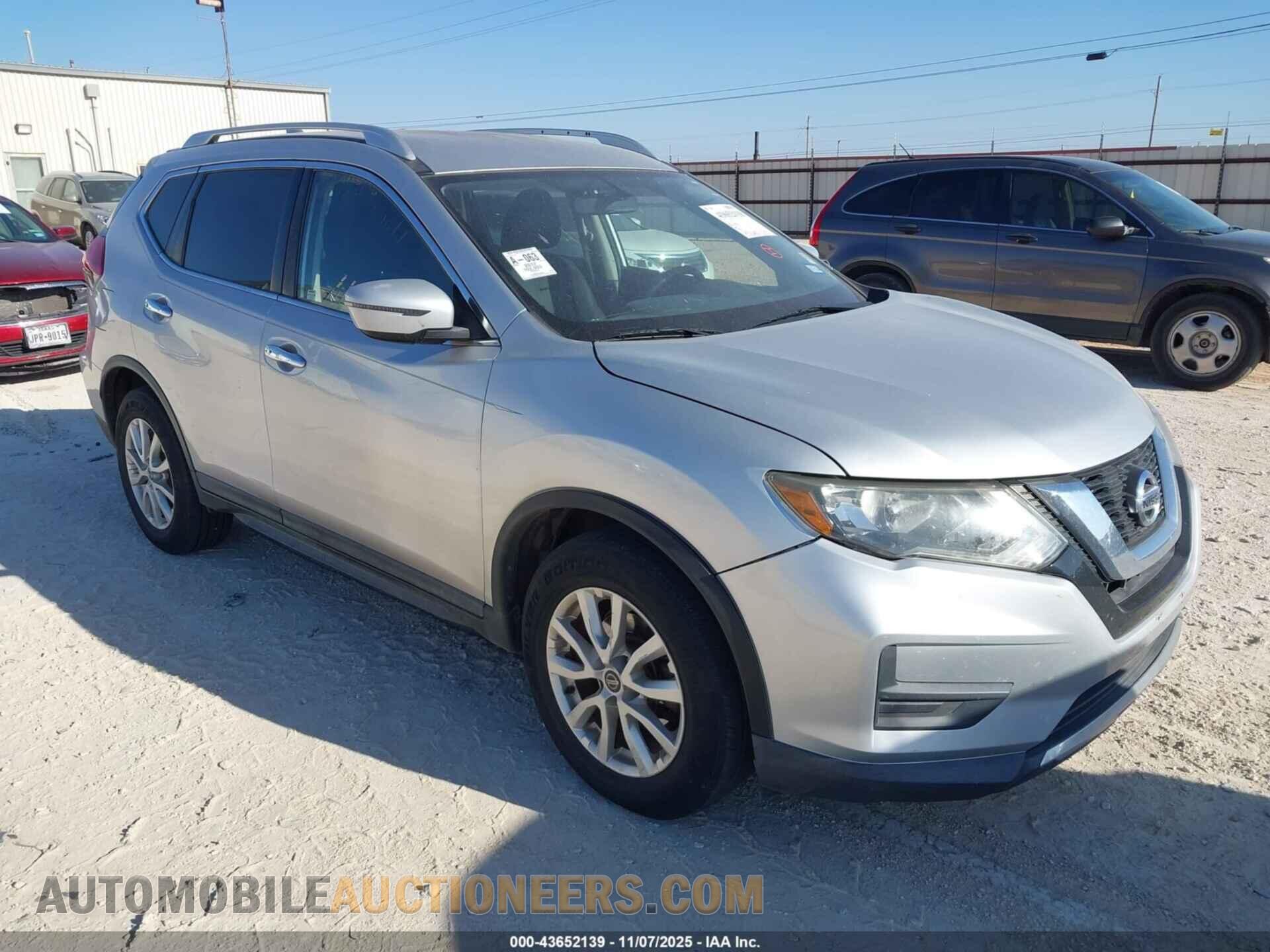 KNMAT2MT7HP528018 NISSAN ROGUE 2017
