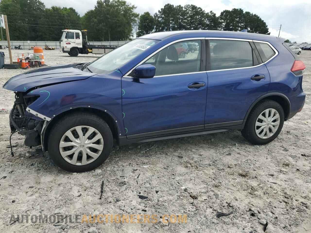 KNMAT2MT7HP529556 NISSAN ROGUE 2017