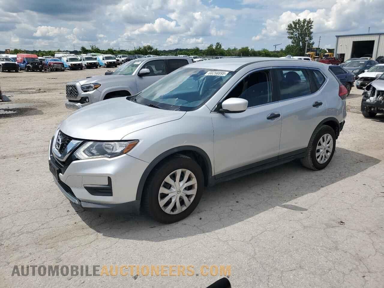 KNMAT2MT7HP531937 NISSAN ROGUE 2017