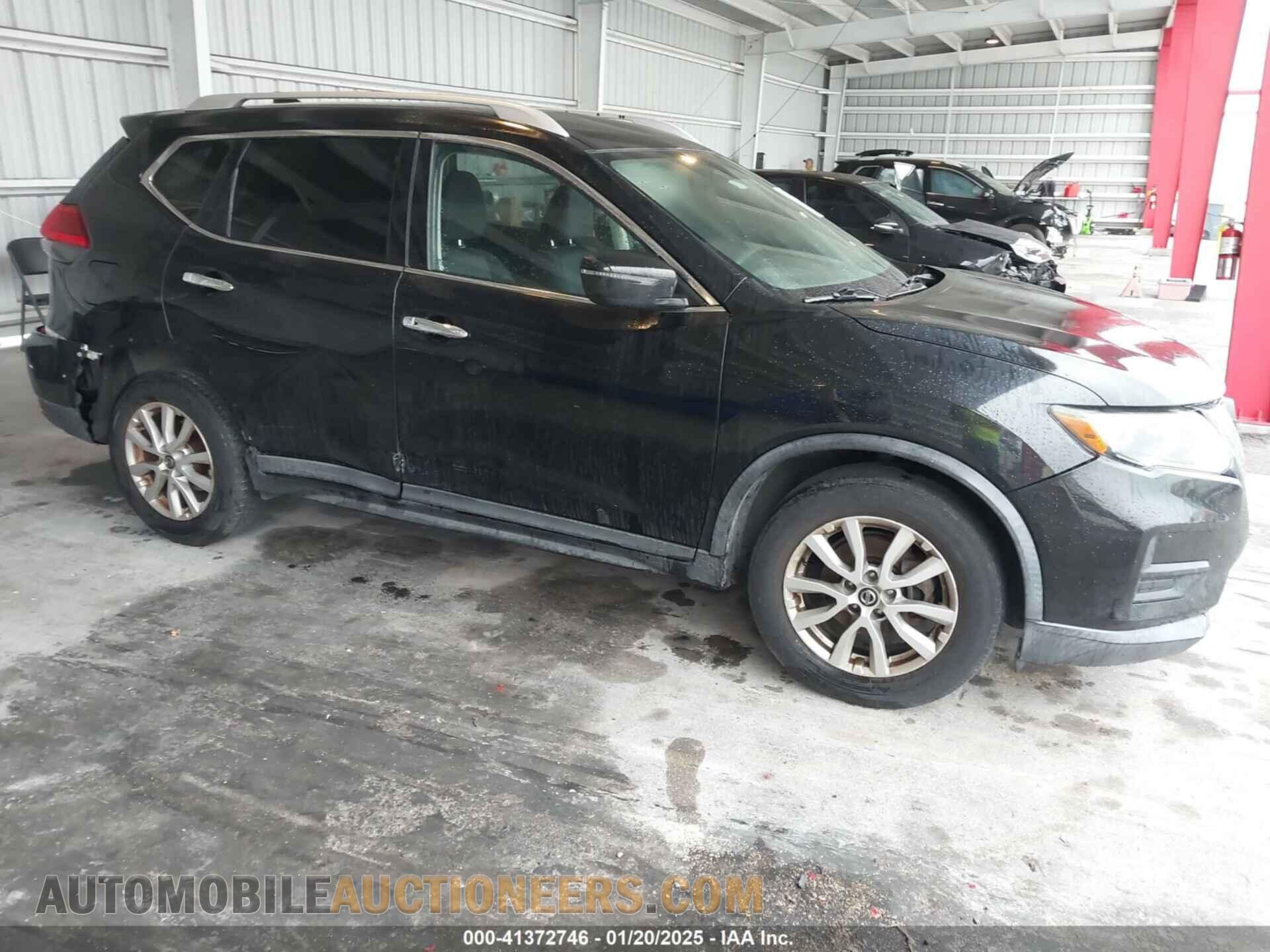 KNMAT2MT7HP534577 NISSAN ROGUE 2017