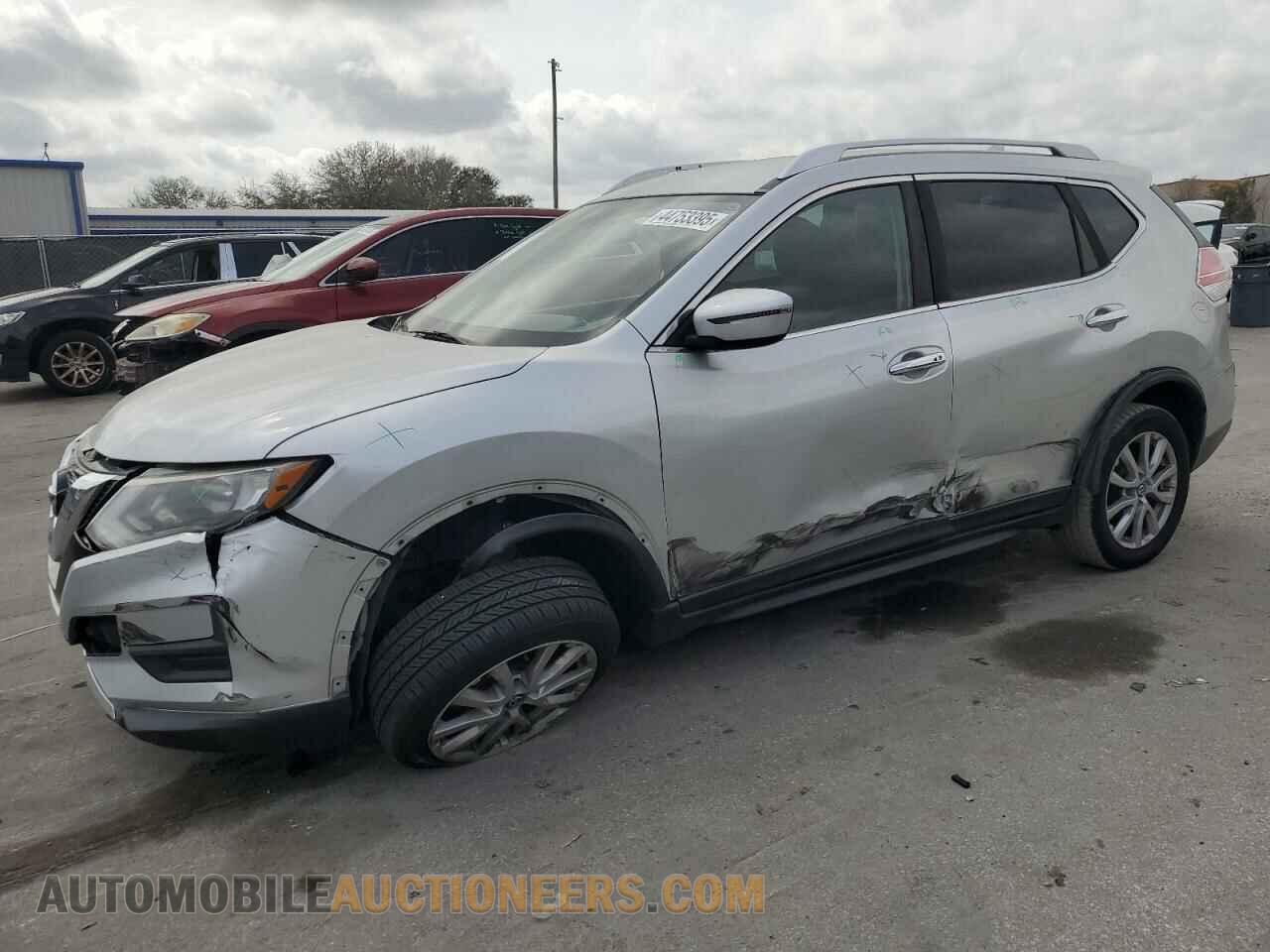 KNMAT2MT7HP536670 NISSAN ROGUE 2017