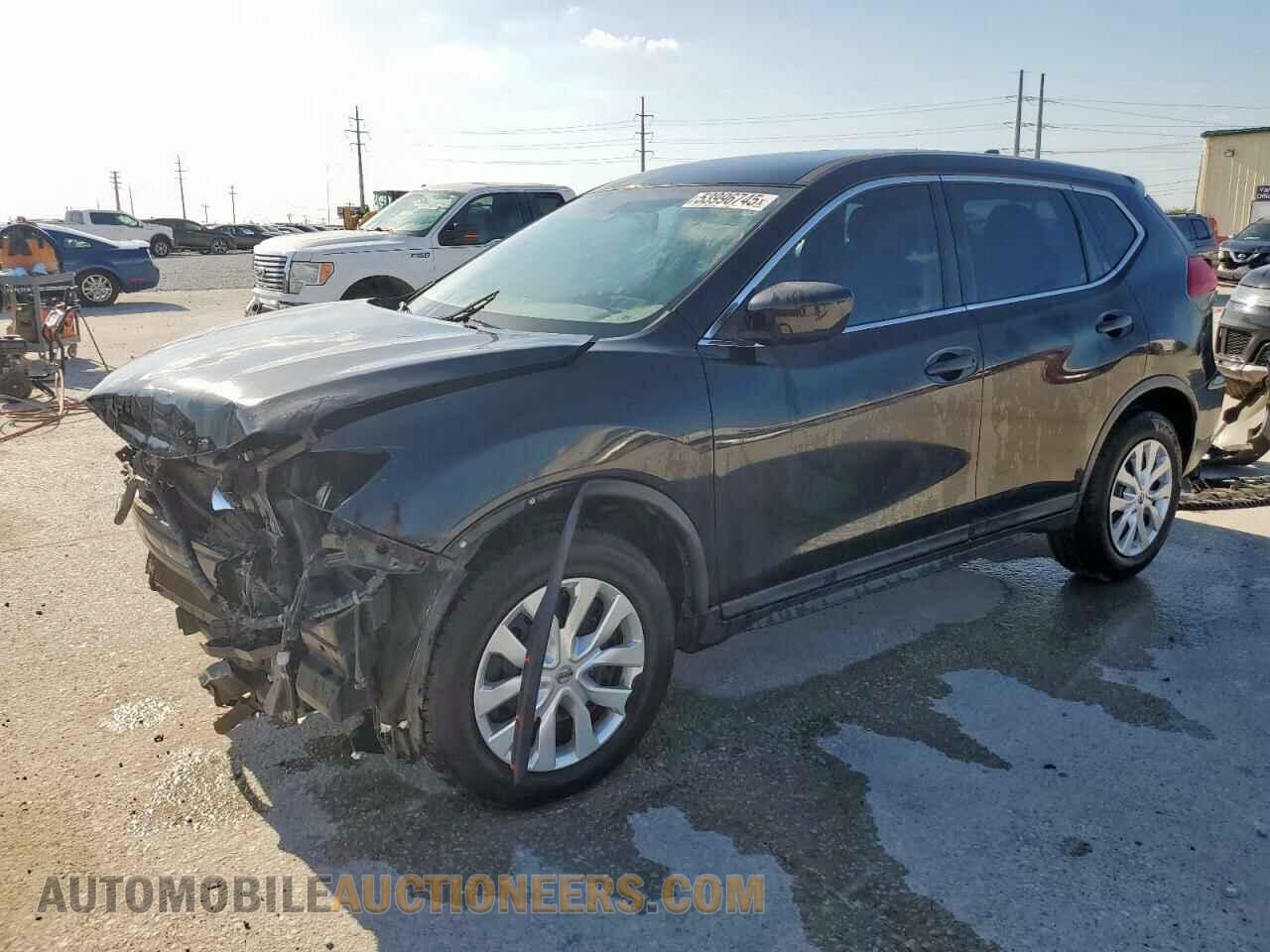 KNMAT2MT7HP540511 NISSAN ROGUE 2017