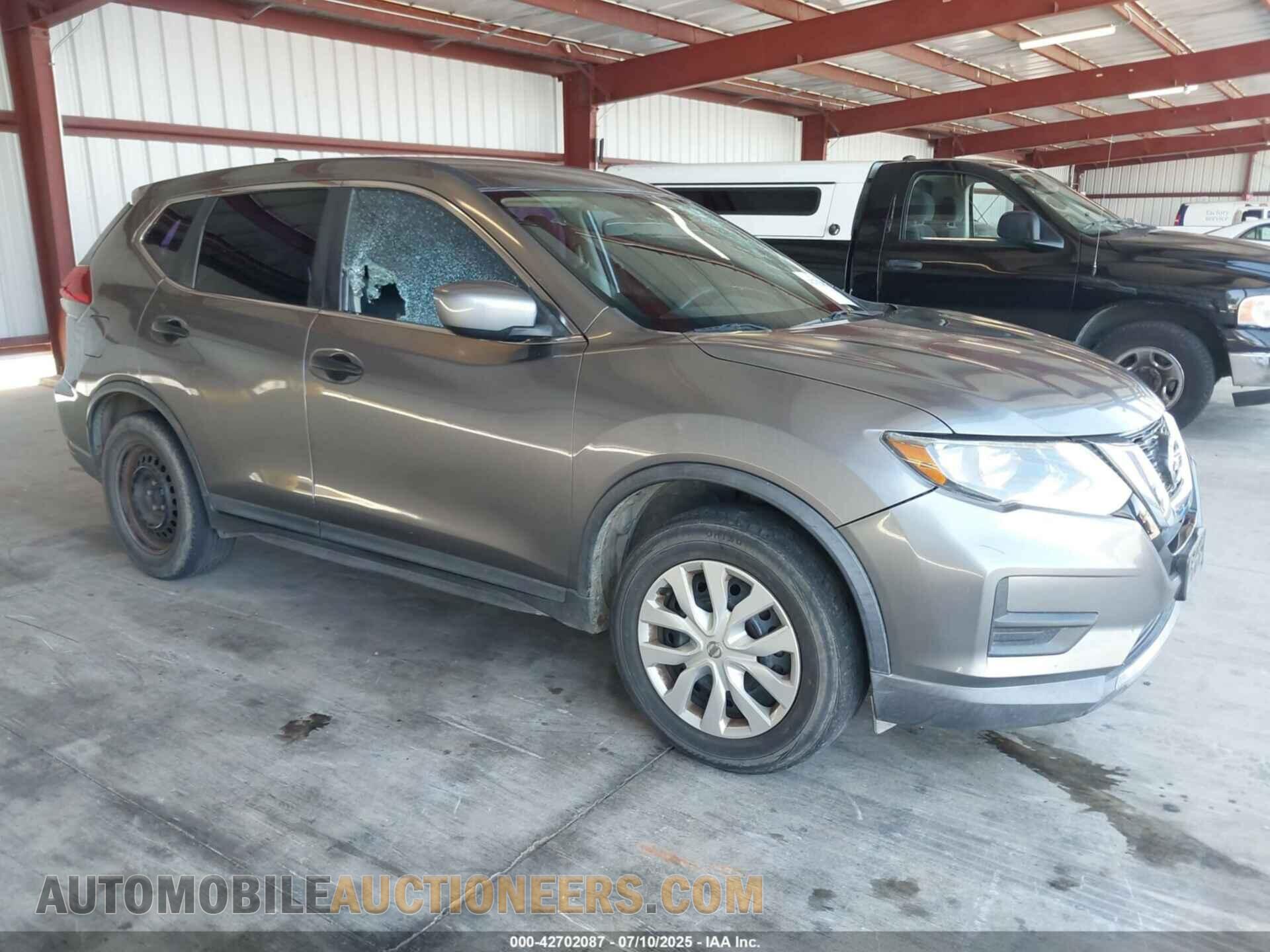 KNMAT2MT7HP546809 NISSAN ROGUE 2017