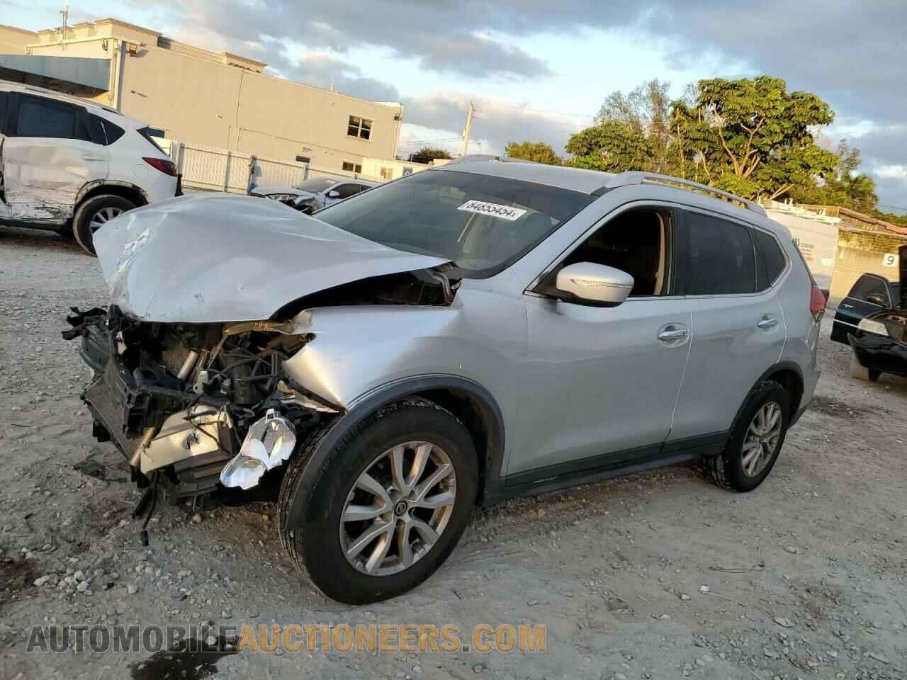 KNMAT2MT7HP551265 NISSAN ROGUE 2017