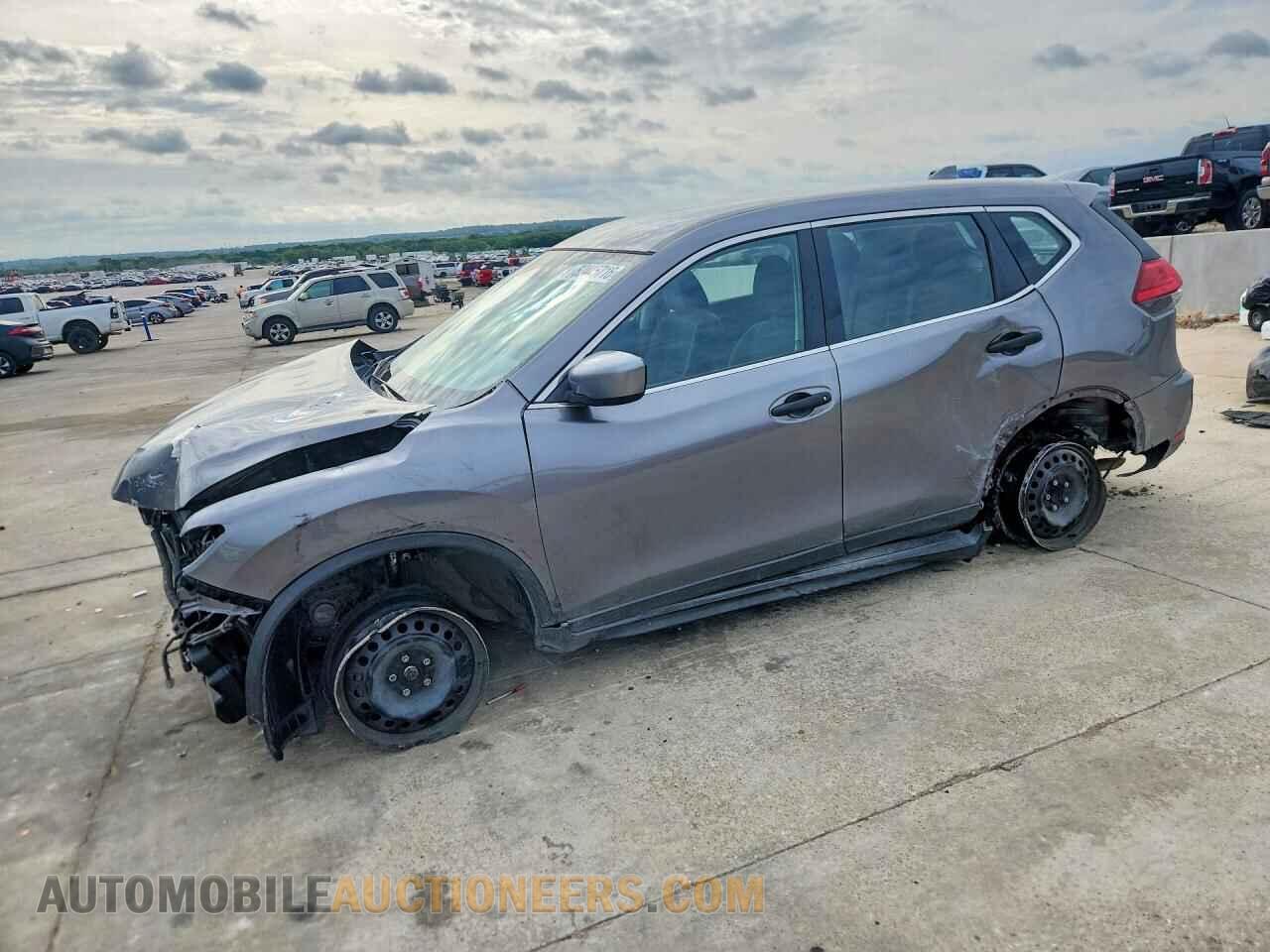 KNMAT2MT7HP553355 NISSAN ROGUE 2017