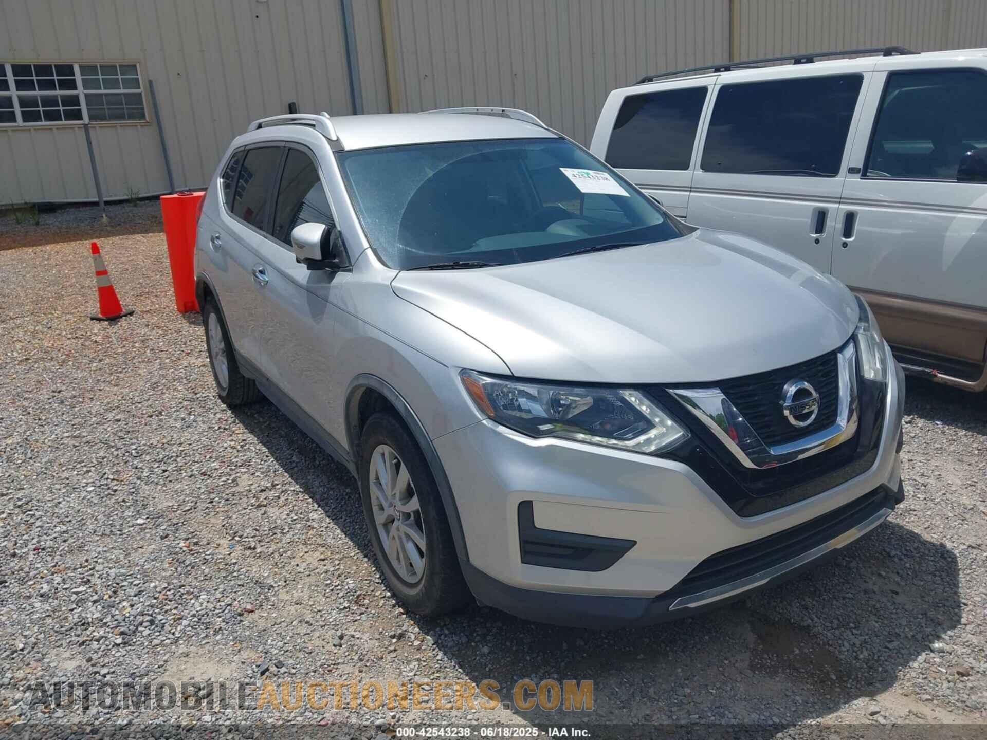 KNMAT2MT7HP554571 NISSAN ROGUE 2017