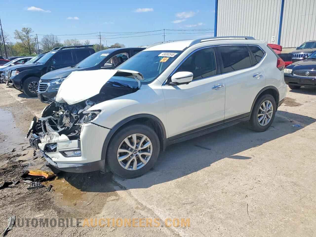 KNMAT2MT7HP556790 NISSAN ROGUE 2017