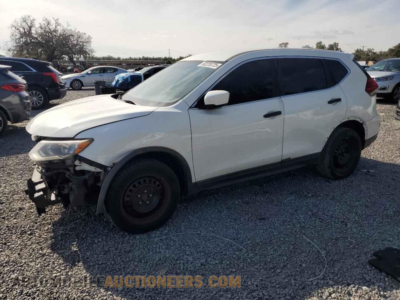 KNMAT2MT7HP557454 NISSAN ROGUE 2017