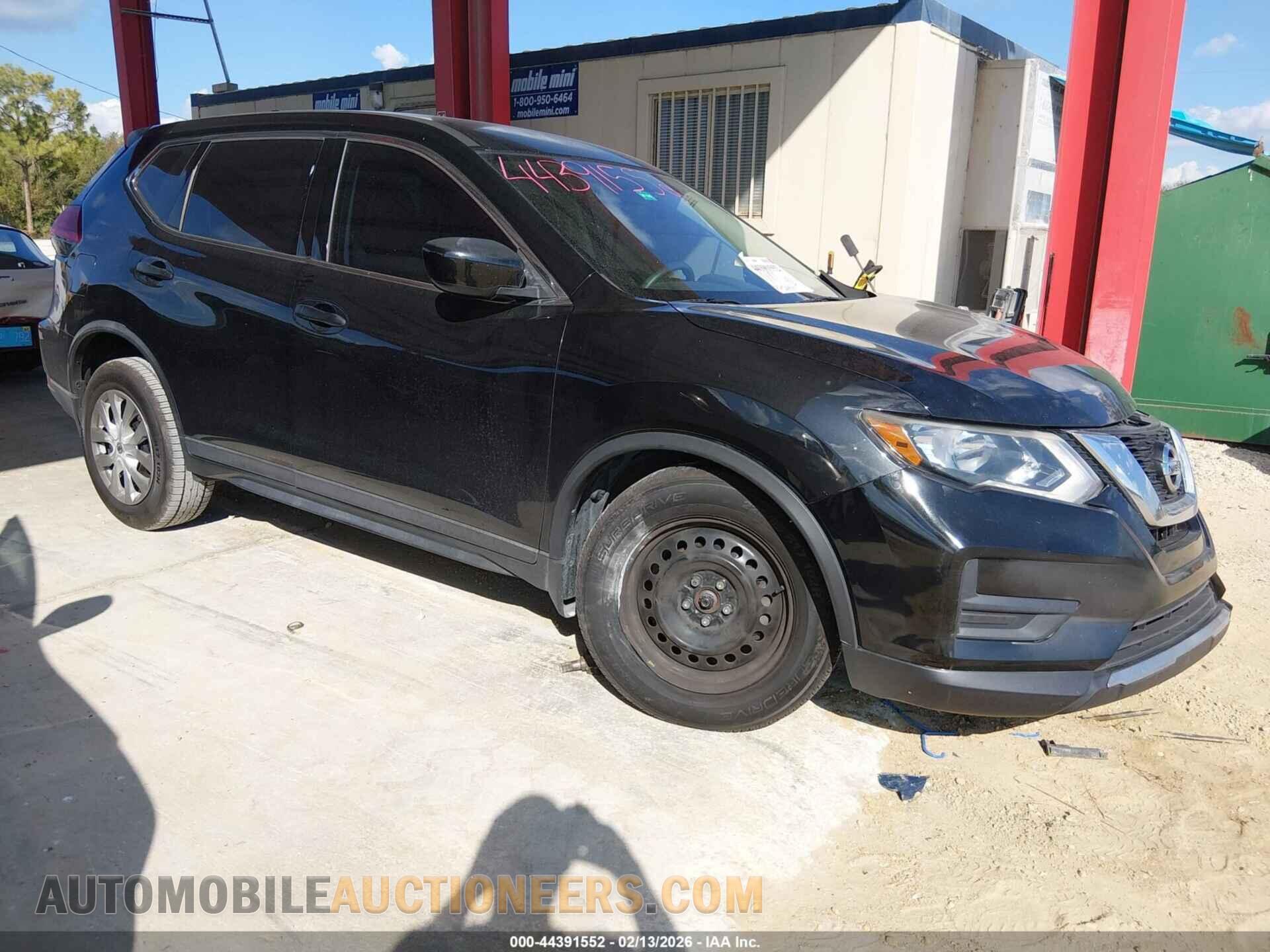 KNMAT2MT7HP558474 NISSAN ROGUE 2017