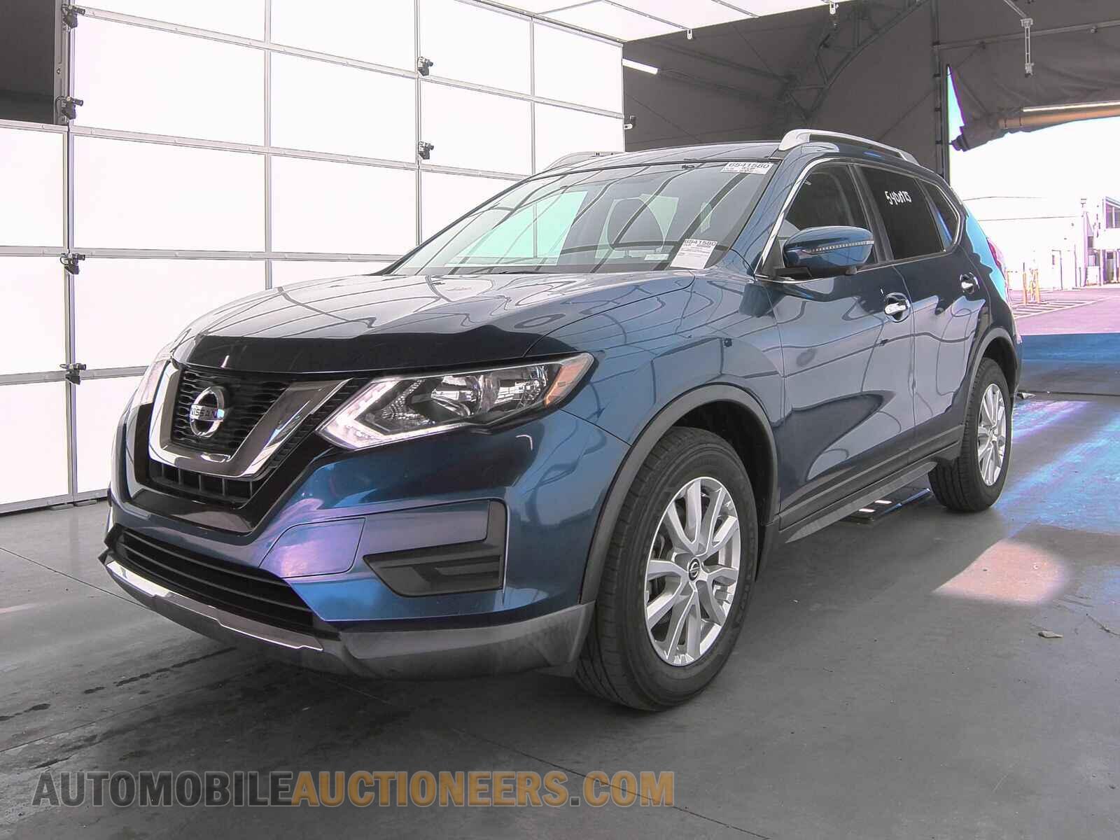KNMAT2MT7HP565022 Nissan Rogue 2017
