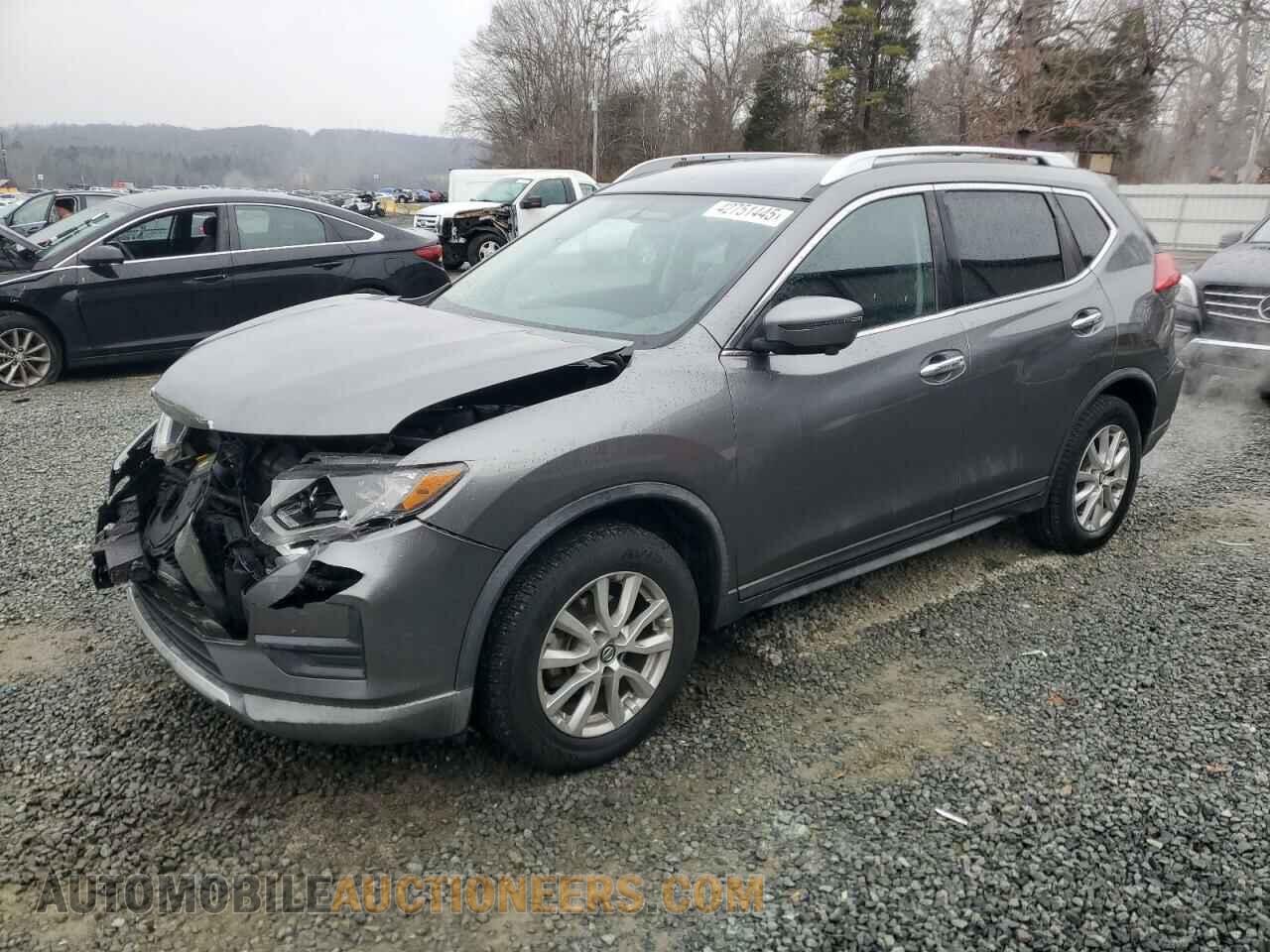 KNMAT2MT7HP570849 NISSAN ROGUE 2017